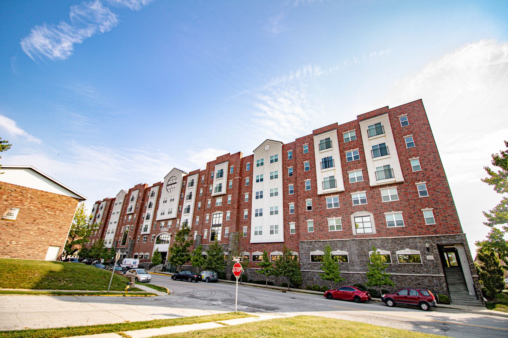 find-apartments/Grant-Street-Station/320-S.-Grant-Street,-623-West-Lafayette/2061