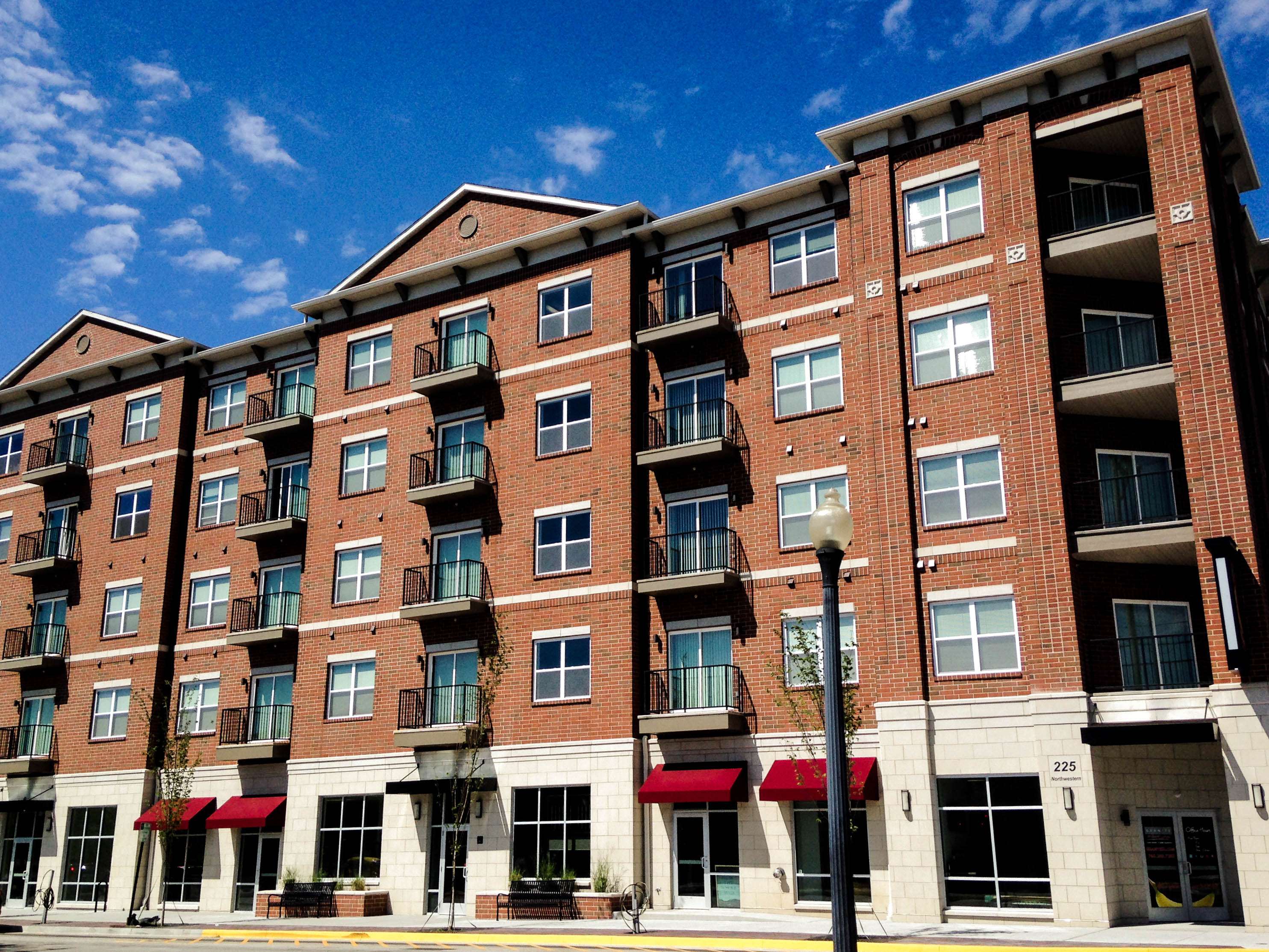 find-apartments/North-by-Northwest/225-Northwestern-Avenue-West-Lafayette/1411
